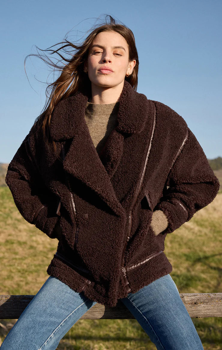 The Ari Sherpa Coat - Fossil or Chocolate