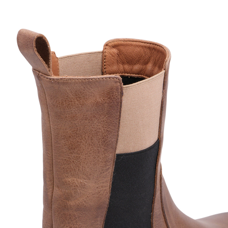 Gizelle Boot Taupe